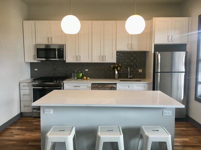 2852 N Seminary Ave-Unit -2852-3 in Chicago, IL - Building Photo - Building Photo