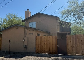 1728 N Santa Rita Ave in Tucson, AZ - Building Photo
