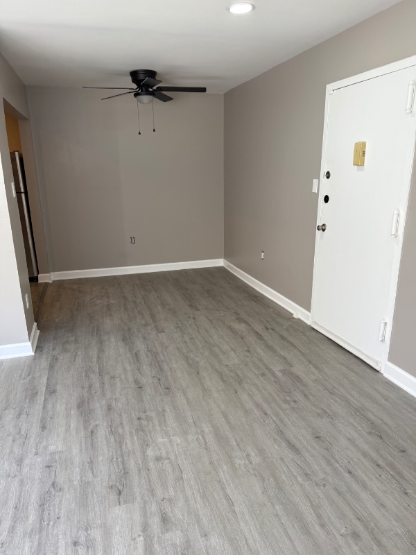 3801 Swann Rd in Hillcrest Heights, MD - Foto de edificio - Building Photo