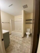 2005 NW Hickory Ln in Ankeny, IA - Foto de edificio - Building Photo