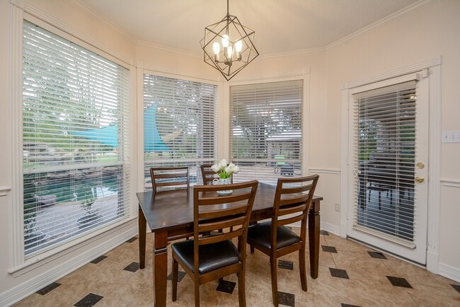 property at 70 N Skyflower Ct