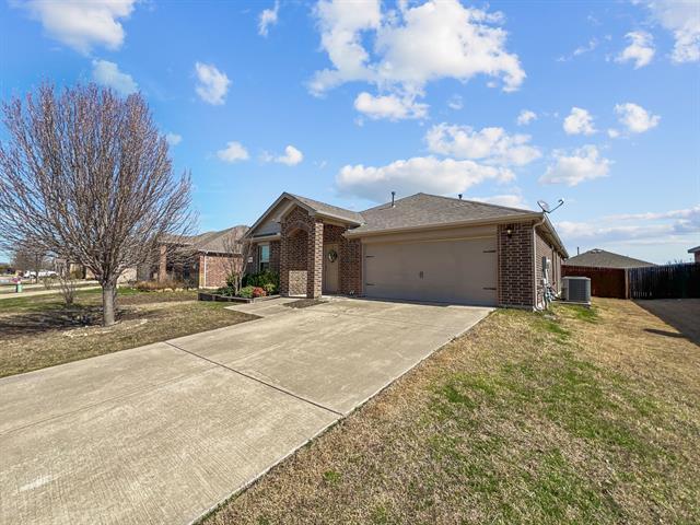 property at 1303 Savannah Ridge Dr