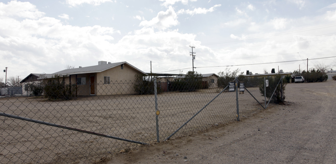 2134-2144 E Main St in Barstow, CA - Building Photo