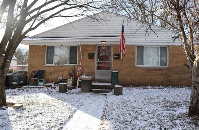 property at 853 Washington Ave