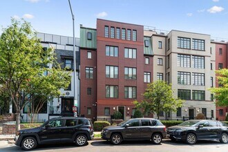 1330 Belmont St NW in Washington, DC - Building Photo - Building Photo