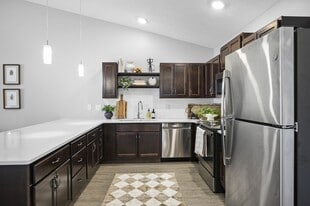 The Villas at Bakers Ridge in Strongsville, OH - Building Photo