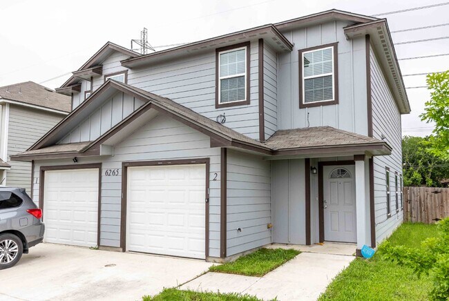 6265 Eddie Way in San Antonio, TX - Building Photo - Building Photo