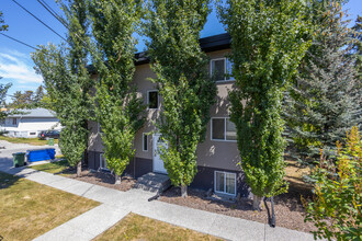 3703 15A St SW in Calgary, AB - Building Photo - Building Photo