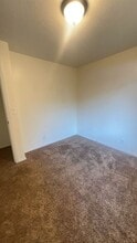 627-629 SW Balsam Rd in Grants Pass, OR - Building Photo - Building Photo