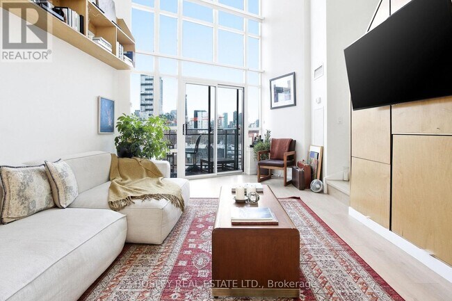 255 Richmond St E in Toronto, ON - Building Photo - Building Photo