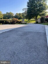 10601 Red Barn Ln in Potomac, MD - Building Photo - Building Photo