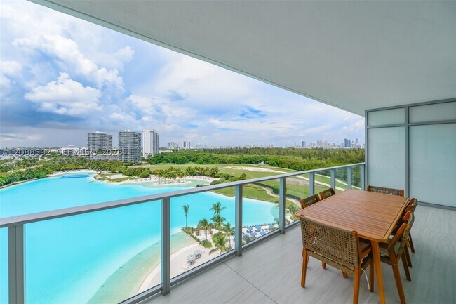 property at 2411 Laguna Cir