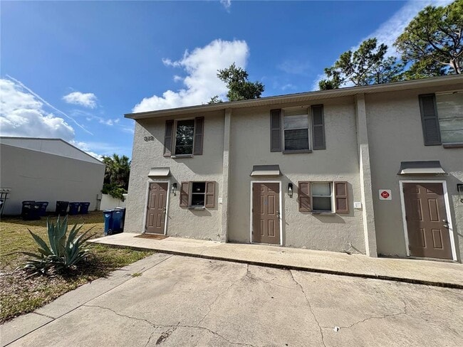 property at 312 57th Ave Dr E
