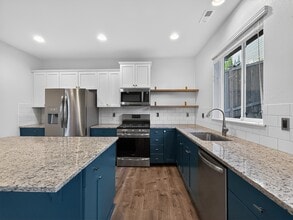 9825 15th Pl SE in Lake Stevens, WA - Building Photo - Building Photo