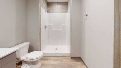 935 18th Ave SE in Minneapolis, MN - Building Photo - Building Photo