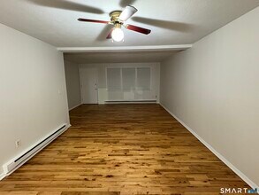 43 Hiltbrand Rd in Bristol, CT - Building Photo - Building Photo