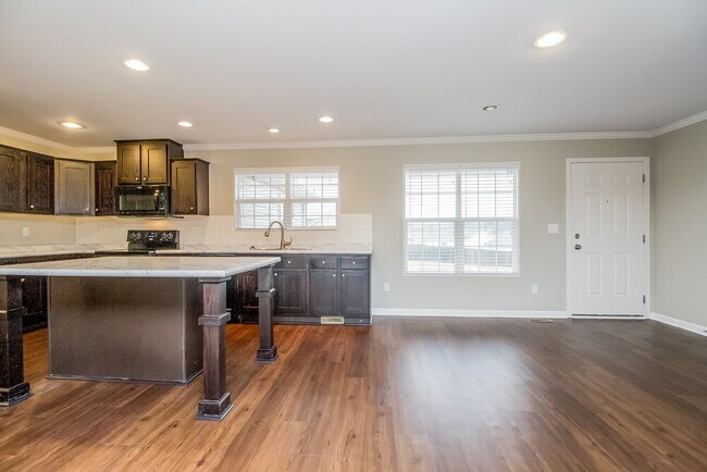 2003 Vancroft Cir in Spring Hill, TN - Building Photo - Building Photo