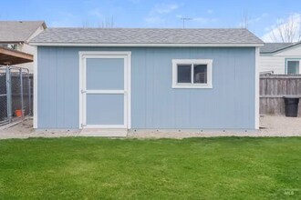 8 Canyon Dr in Middleton, ID - Building Photo - Building Photo
