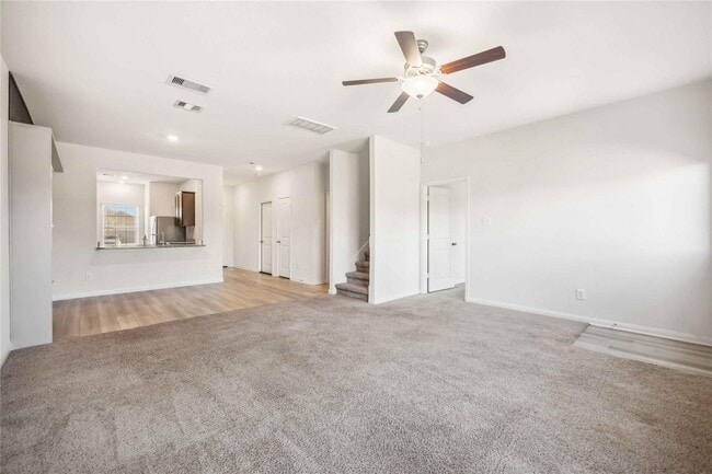 property at 425 Elaine Vly Dr