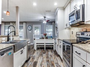 1454 Lochspring Dr in Rockwall, TX - Building Photo - Building Photo