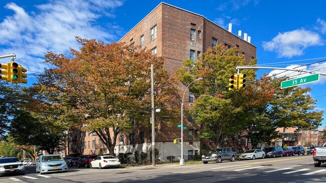 Wendy Building in Flushing, NY - Building Photo - Building Photo