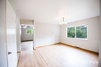 8198 S Marshall St in Littleton, CO - Building Photo - Building Photo