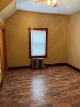 1043 Broad Ave in Belle Vernon, PA - Building Photo - Building Photo