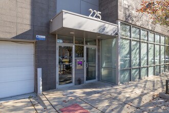 950 W Jackson St in Chicago, IL - Foto de edificio - Building Photo