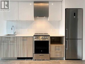1528-1251 JARVIS St in Toronto, ON - Building Photo - Building Photo