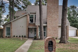 5111 Pinewilde Dr in Houston, TX - Foto de edificio - Building Photo