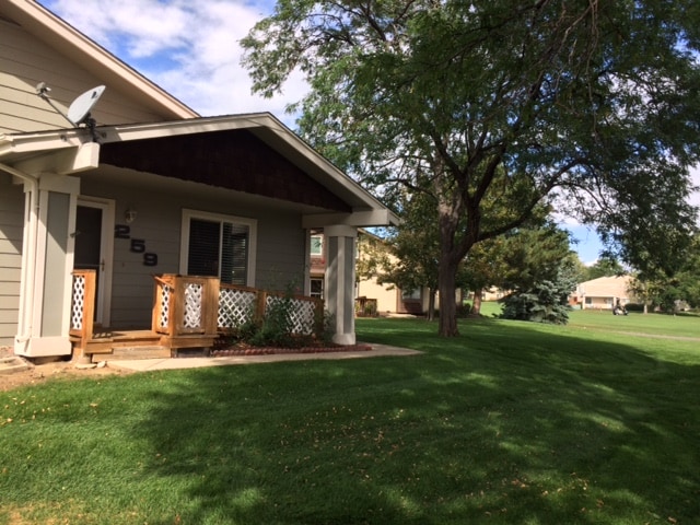 property at 6952 W 87th Way