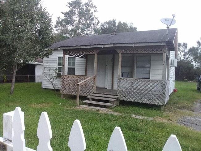 property at 120 W DARBY ST