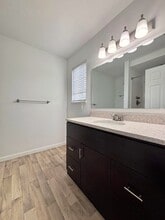 Keystone Lake Apartments in Battle Creek, MI - Foto de edificio - Building Photo