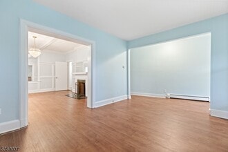 82 Bergen Ave in Ridgefield Park, NJ - Building Photo - Building Photo