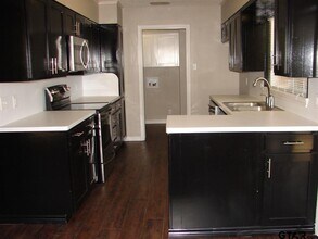 419 Top Hill Dr in Tyler, TX - Building Photo - Building Photo