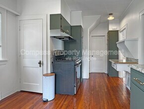 1462 Walker Ave NW in Grand Rapids, MI - Building Photo - Building Photo