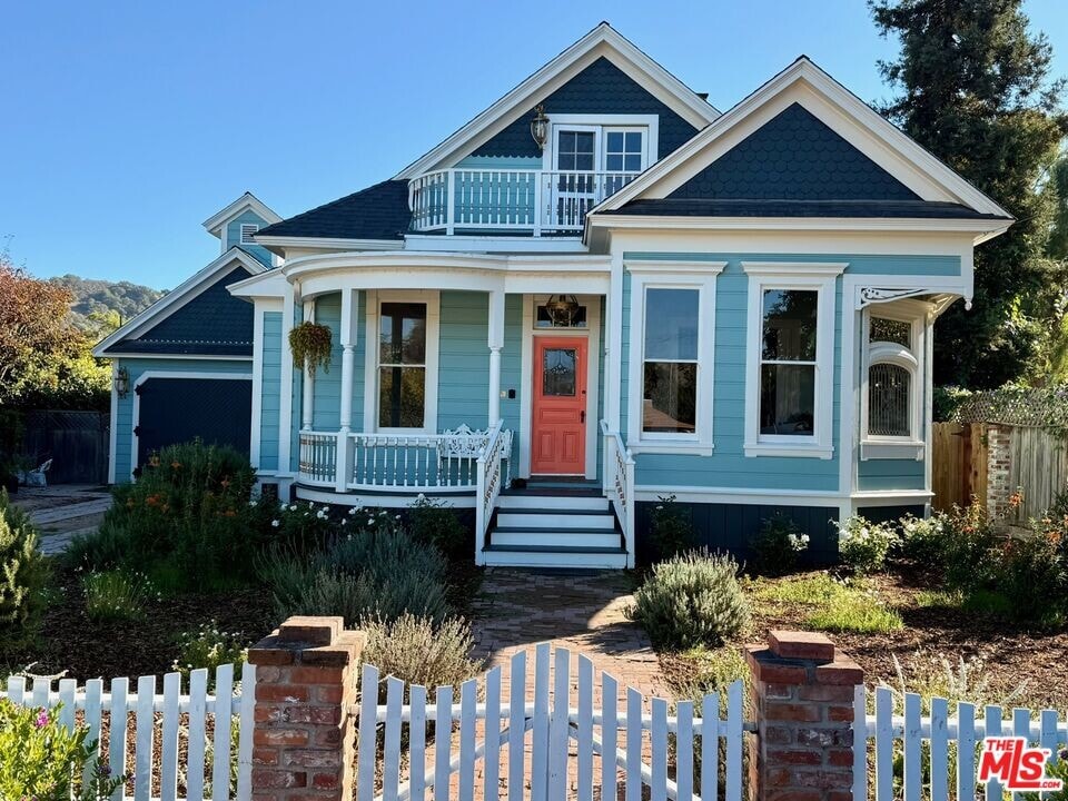 370 Main St in Los Alamos, CA - Building Photo