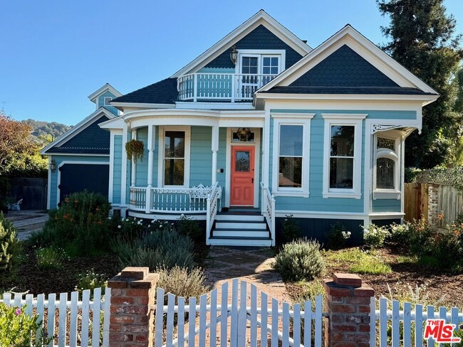 property at 370 Main St