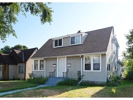 6115 Nicollet Ave, Unit 6113 in Minneapolis, MN - Building Photo