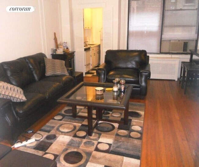 162 W 56th St in New York, NY - Building Photo - Building Photo