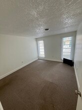 350 Taylor Ave, Unit 5B in Cape Canaveral, FL - Foto de edificio - Building Photo