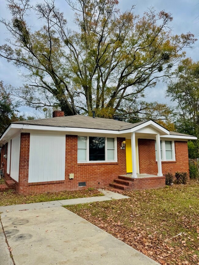 property at 1828 Mitchell St