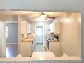 801 Burcale Rd, Unit K1 in Myrtle Beach, SC - Foto de edificio - Building Photo