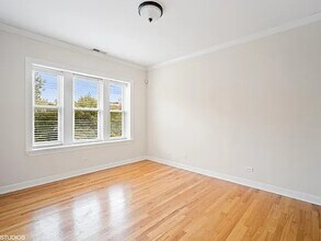 3254 N Clifton Ave in Chicago, IL - Building Photo - Building Photo