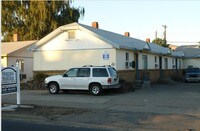 Building Photo - 803 N 1st St Apartments in Yakima, Washington