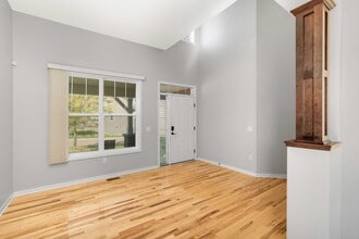 17994 Hydra Ct in Lakeville, MN - Building Photo - Building Photo