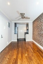 345 W 53rd St in New York, NY - Building Photo - Building Photo