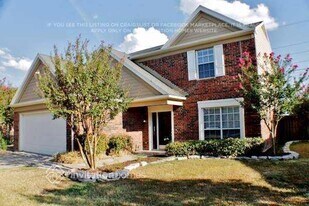 411 Merritt St, Unit 8304 in Grand Prairie, TX - Building Photo