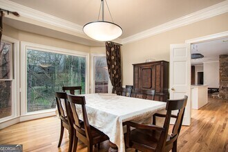 1106 Byrnwyck Rd NE in Brookhaven, GA - Building Photo - Building Photo