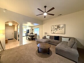 1574 Kona Dr in Chico, CA - Building Photo - Building Photo